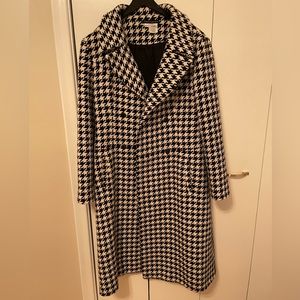 Franco Mirabelli Made in Canada houndstooth peacoat.Size XS but fits me& I’m Med